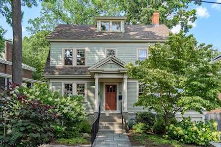 15 Arden Rd Watertown, MA 02472