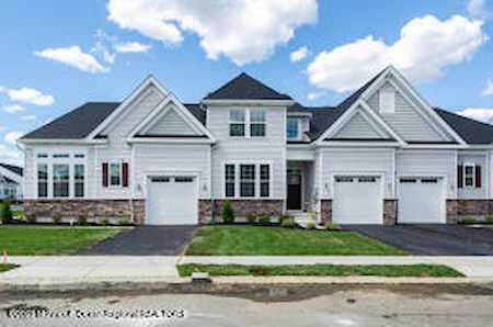36 Aqueduct Blvd Plumsted, NJ 08533