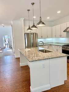 7 East Dexter Avenue #36 Woburn, MA 01801