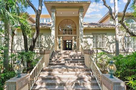 2007 Bayview Dr Tierra Verde, FL 33715