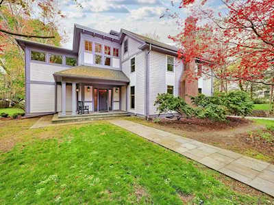 605 Chestnut Hill Avenue Brookline, MA 02445