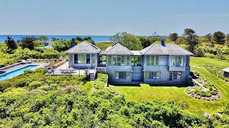 2 Squibnocket Rd Chilmark, MA 02535
