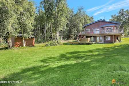 1501 E Inverness Dr Wasilla, AK 99654