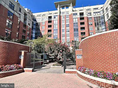 1021 N Garfield St #227 Arlington, VA 22201