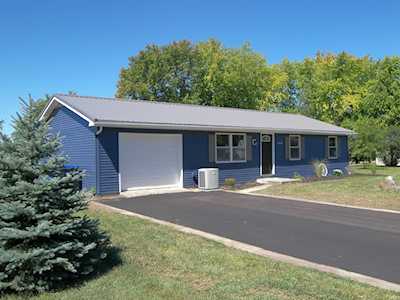 2806 William Drive Winona Lake, IN 46590