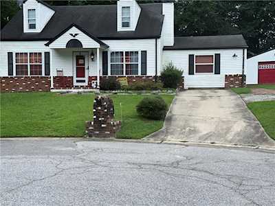 113 Shepherd St Suffolk, VA 23434