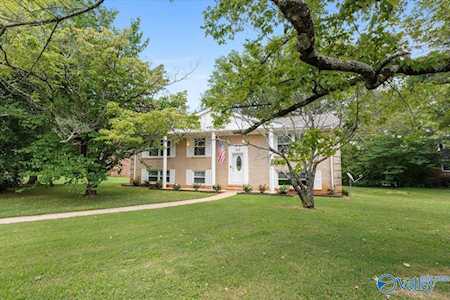 400 Forrest Park Court Huntsville, AL 35806