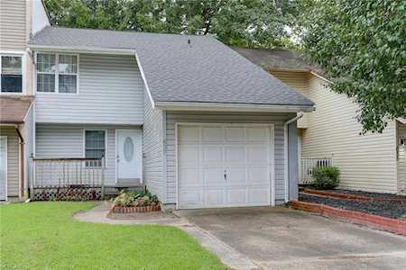 637 Pine Bend Chesapeake, VA 23320