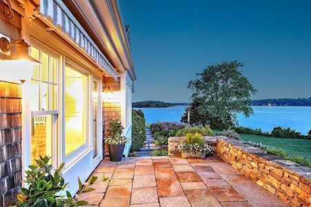 37 Glen Road Westport, MA 02790