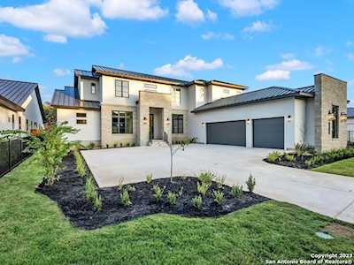 10206 Dreamland Dr San Antonio, TX 78230