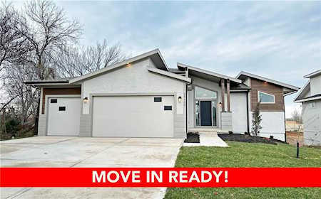 25102 W 90th Terrace Lenexa, KS 66227