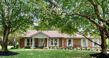 533 Hearthstone Cir Brentwood, TN 37027