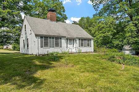 394 Daniel Shays Hwy New Salem, MA 01355