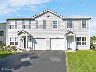 2707 River Bend Ln Plainfield, IL 60586