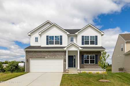 2025 Carnegie Dr Shelbyville, KY 40065