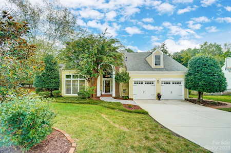 3301 Silver Pond Ct Charlotte, NC 28210