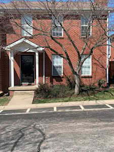 3177 Mapleleaf Square Lexington, KY 40509