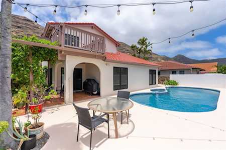 1135 Kahului Street Honolulu, HI 96825