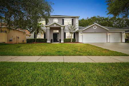 5116 Whispering Leaf Trl Valrico, FL 33596