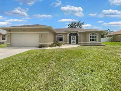 2225 Pratt Ave North Port, FL 34286