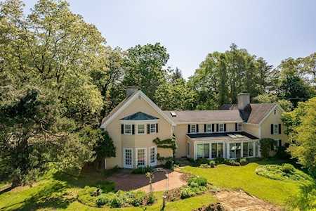 466 Bridge St Hamilton, MA 01982