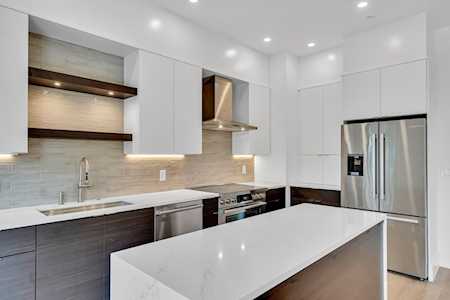 65 Pleasant St #3 Brookline, MA 02446