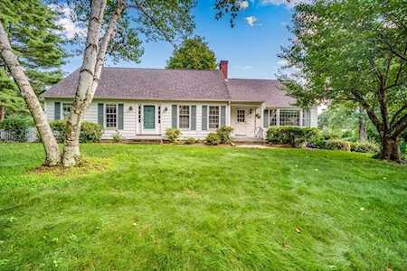 43 Hilltop Rd Longmeadow, MA 01106