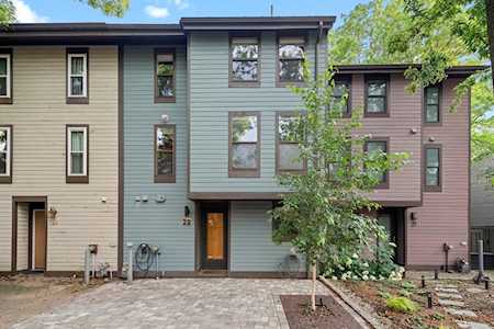 22 Lilac Court Cambridge, MA 02141