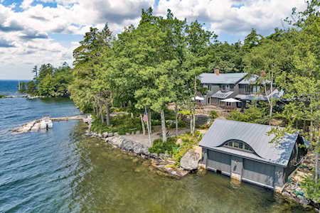 72 Parker Island Rd Wolfeboro, NH 03894