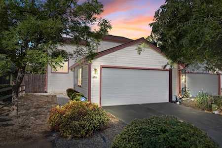 2719 Hoffman Woods Lane Carmichael, CA 95608