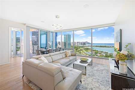 1118 Ala Moana Boulevard #2206 Honolulu, HI 96814