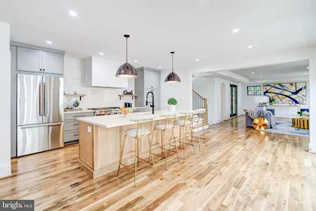 722 N Highland St Arlington, VA 22201