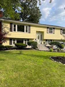45 Yarmouth Rd Norwood, MA 02062