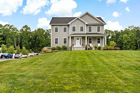9 Hidden Hills Dr Seekonk, MA 02771