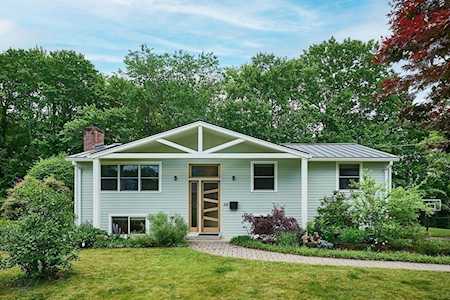 68 Blackberry Lane Northampton, MA 01060