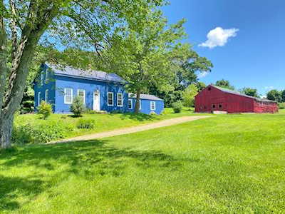 22 Brookfield Road North Brookfield, MA 01535
