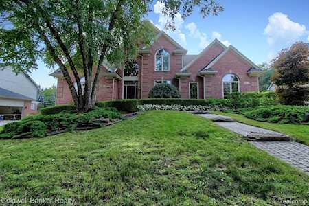 16521 Highland Ln Northville Twp, MI 48168