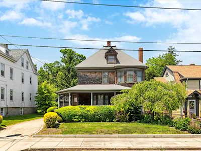 538 Hanover Street Fall River, MA 02720