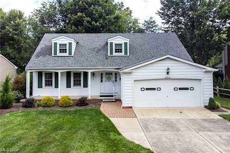 29016 Millard Dr Bay Village, OH 44140