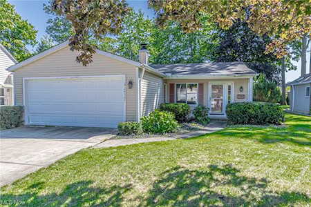24307 Knickerbocker Woods Bay Village, OH 44140