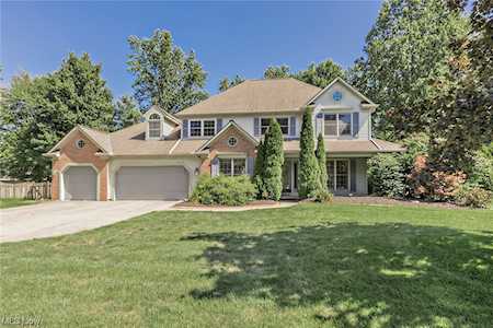 409 Nantucket Dr Avon Lake, OH 44012