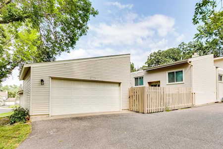 5603 W Bavarian Pass Fridley, MN 55432