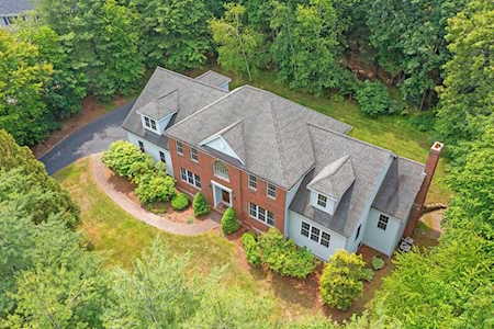 5 Mountainview Dr. Framingham, MA 01701
