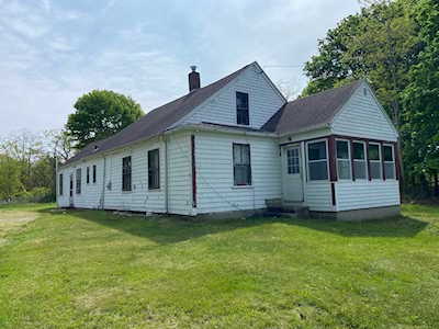 85 Angelica Ave Mattapoisett, MA 02739