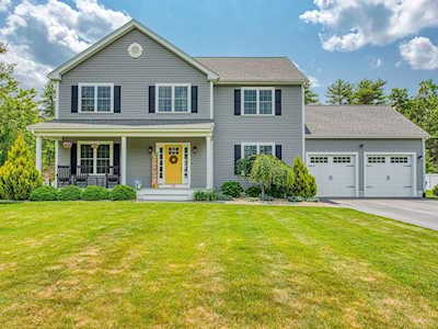 135 Saddleworth Way Middleboro, MA 02346