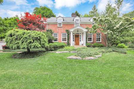 25 Warner Lane Worthington, OH 43085