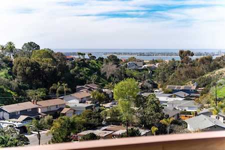 2466 Grandview Street San Diego, CA 92110