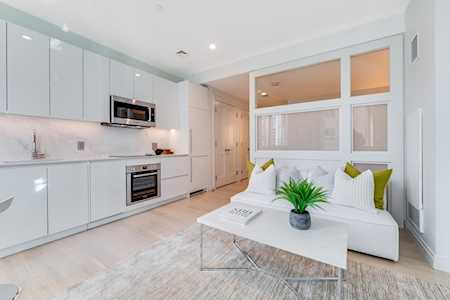 135 Seaport Blvd #1612 Boston, MA 02210