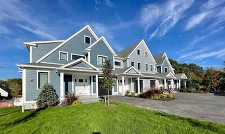 3 Hennery Way Bld E #3 Medfield, MA 02052
