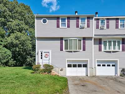 11 Village Green #11 Millbury, MA 01527